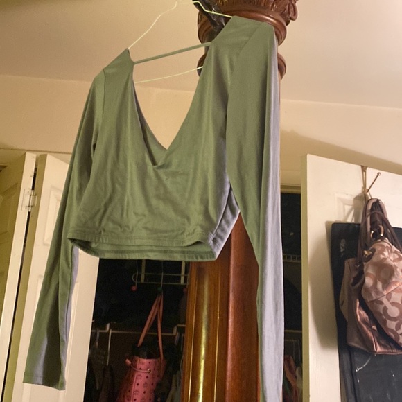 Actually grey deepv neck both sides crop top - Picture 8 of 8